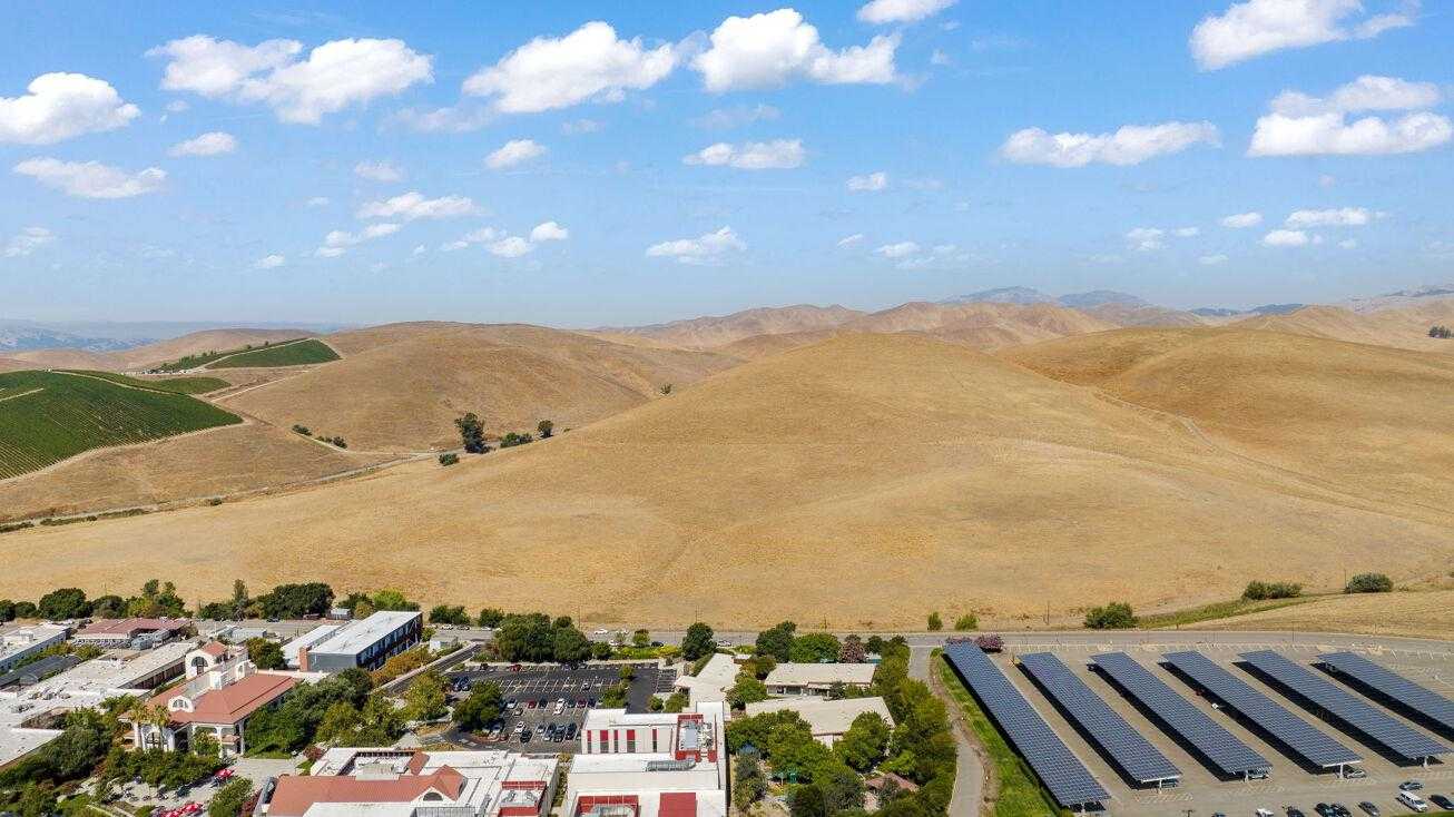 1 Collier Canyon Road Livermore California United States, for Sale, commercial, Miranda Mattos, Compass Realty 