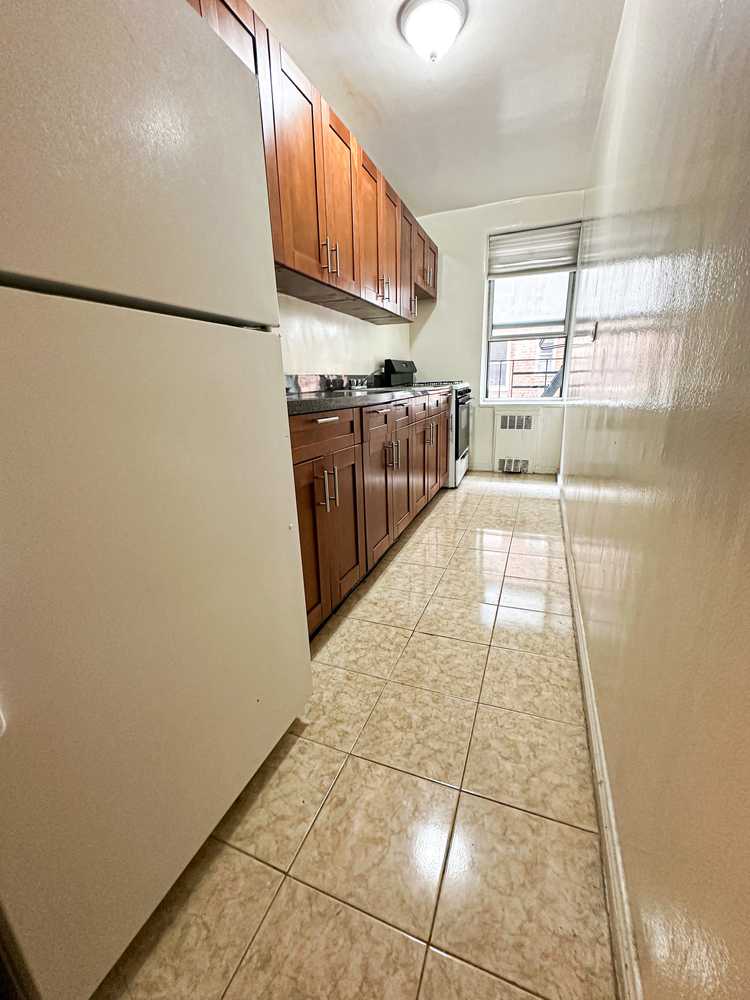 6712 Yellowstone  Blvd Forest Hills NY United States, for Sale, residential,  , Showcase Realty