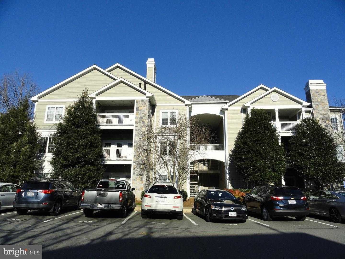 1720 LAKE SHORE CREST DRIVE APT 13 Reston Virginia United States, Rented, residential, Kamalia  Emerson, Samson Properties