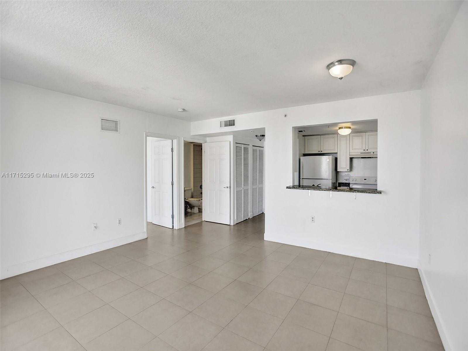 900 SW 8th St  APT 1407 Miami Florida United States, Rented, residential,  , Radius Realty Group