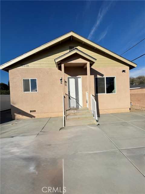 1728 N Kelly Avenue APT B Upland California United States, Rented, residential, Shun Zhang, Re/Max My Home