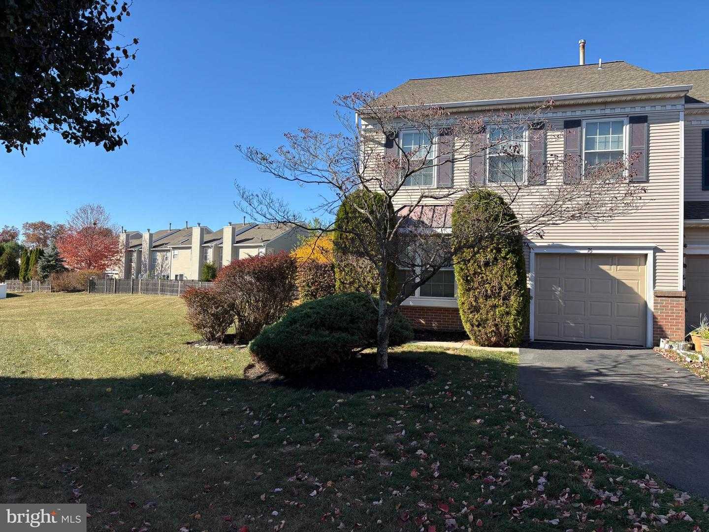 76 HONEY LOCUST LANE Newtown Pennsylvania United States, Rented, residential,  , Market Force Realty