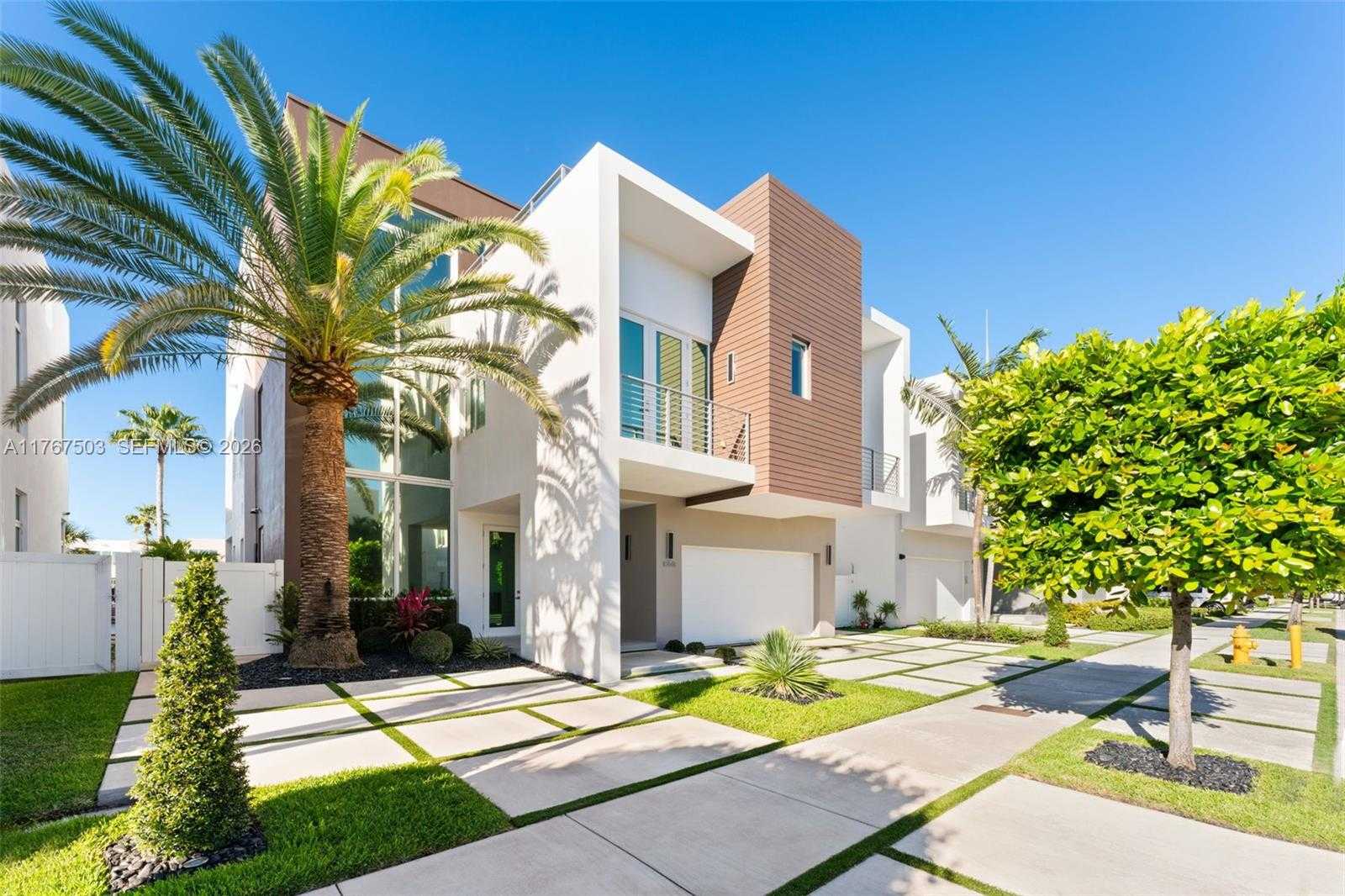 10561 NW 67th Ter  APT 10561 Doral Florida United States, for Rent, residential, Roberto Villasmil, Interinvestments Realty, Inc.