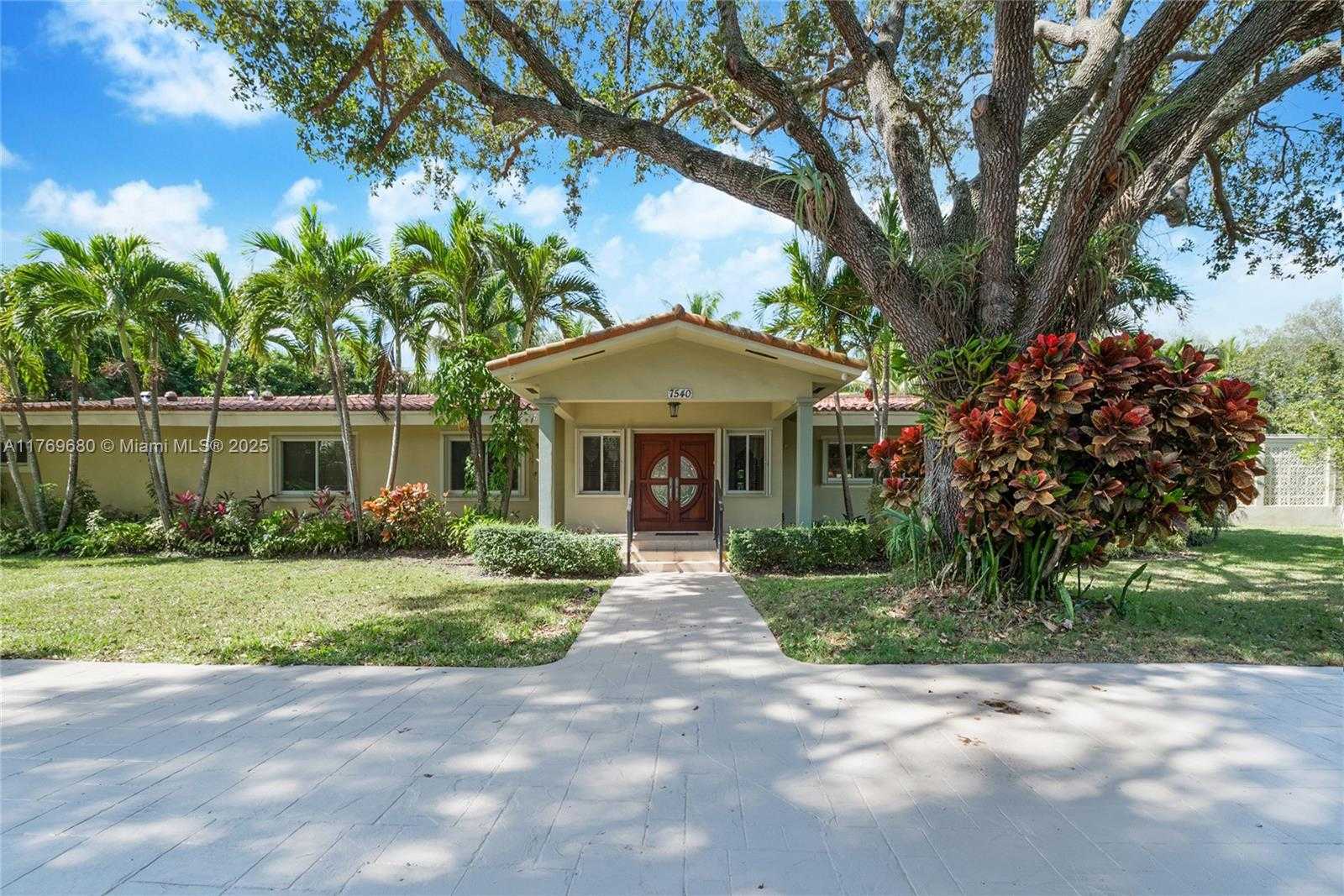 7540 SW 71st Ave Miami Florida United States, Rented, residential, Alejandra Campins, Miami Real Estate Atelier