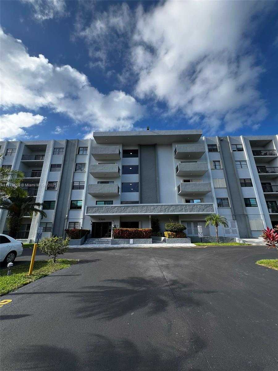 Street information unavailable  APT 112 Hallandale Beach Florida United States, for Rent, residential,  , Phoenix Realtors LLC