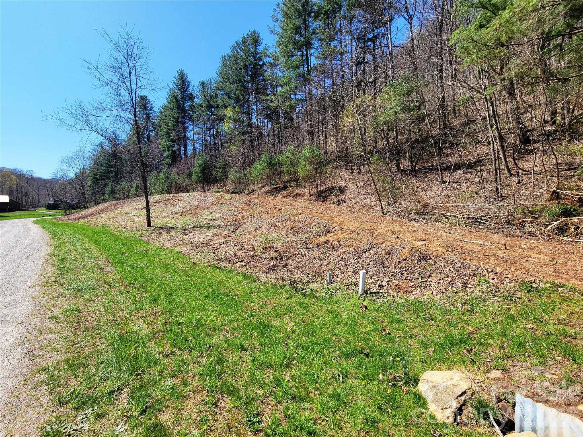 300 Shining Rock Drive APT 25 Canton North Carolina United States, for Sale, commercial, Jaci Reynolds, RE/MAX Executive