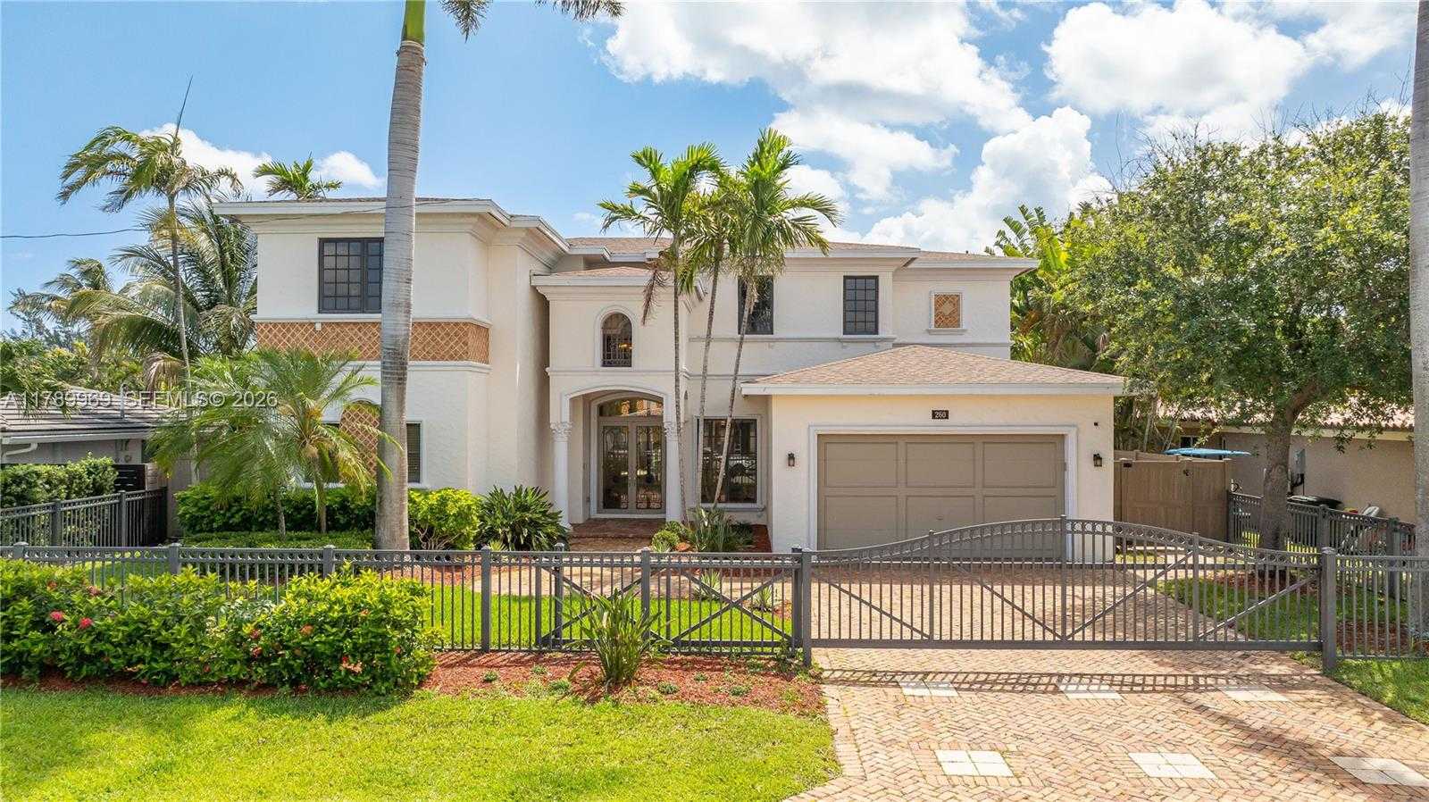 260 NE Wavecrest Ct Boca Raton Florida United States, for Sale, residential, Pierre J Denis, Realty 100