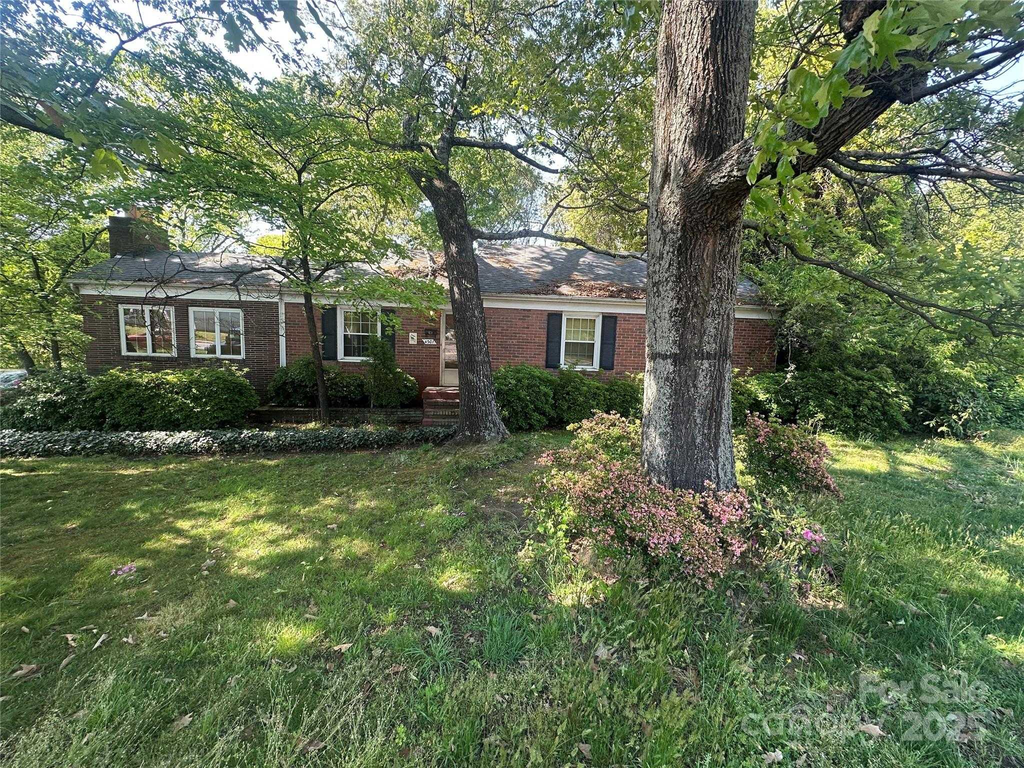 4301 The Plaza Charlotte North Carolina United States, for Sale, commercial, Kristen Haynes, New Home Buyers Brokers / Realty Pros
