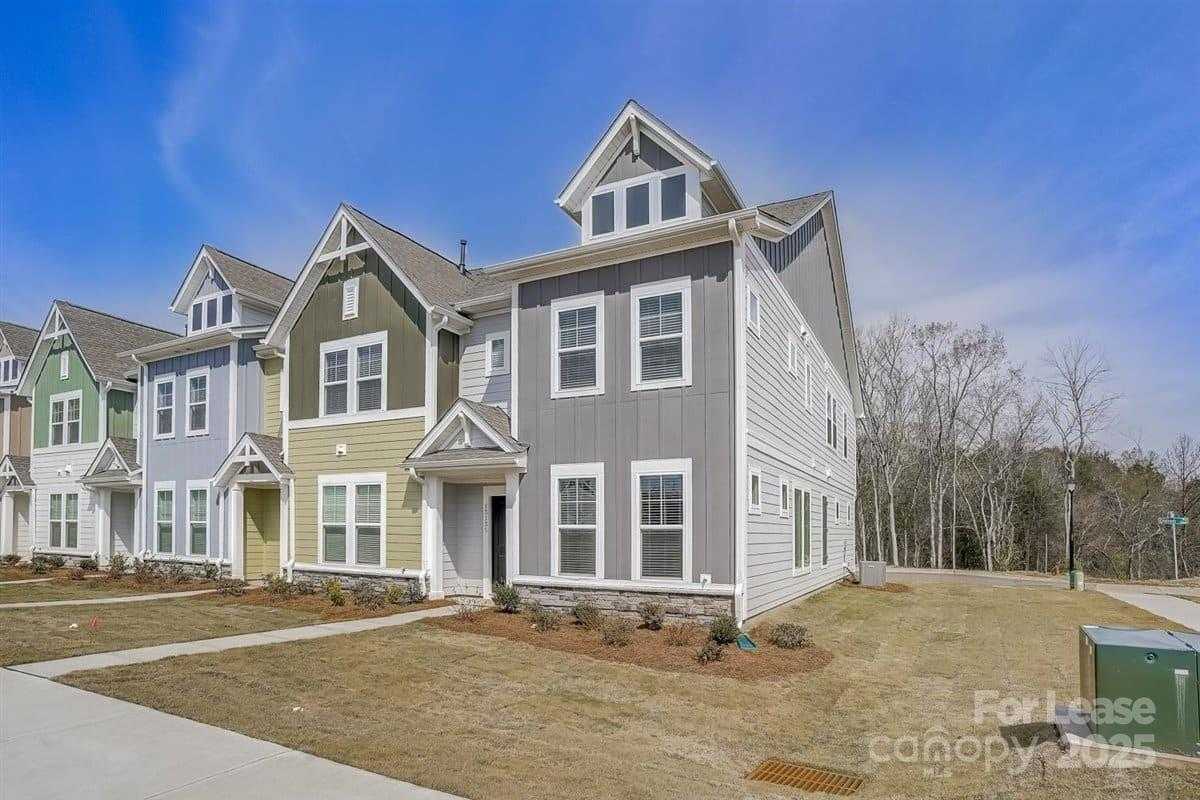 13106 Settlers Trail Court APT Fairbrook Charlotte North Carolina United States, for Rent, residential, Kristen Haynes, New Home Buyers Brokers / Realty Pros