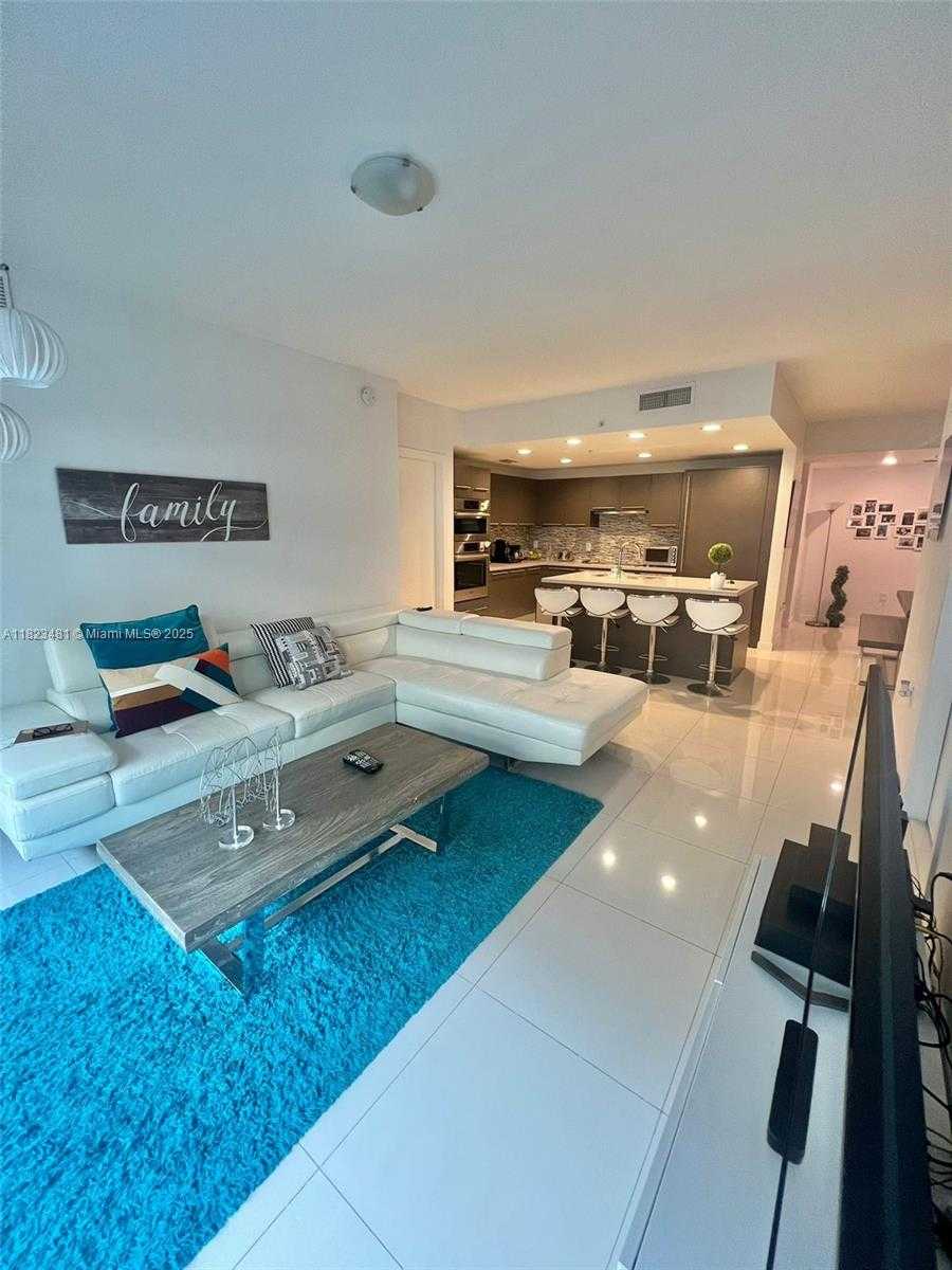7661 NW 107th Ave  APT 207 Doral Florida United States, for Sale, residential, Roberto Villasmil, Interinvestments Realty, Inc.