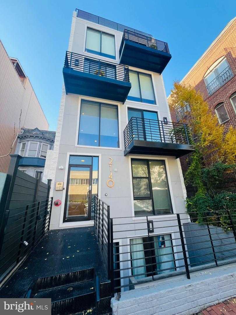 2140 WISCONSIN AVENUE APT 3 Washington District Of Columbia United States, for Sale, residential, Edward Giles, Georgetown Realty Group