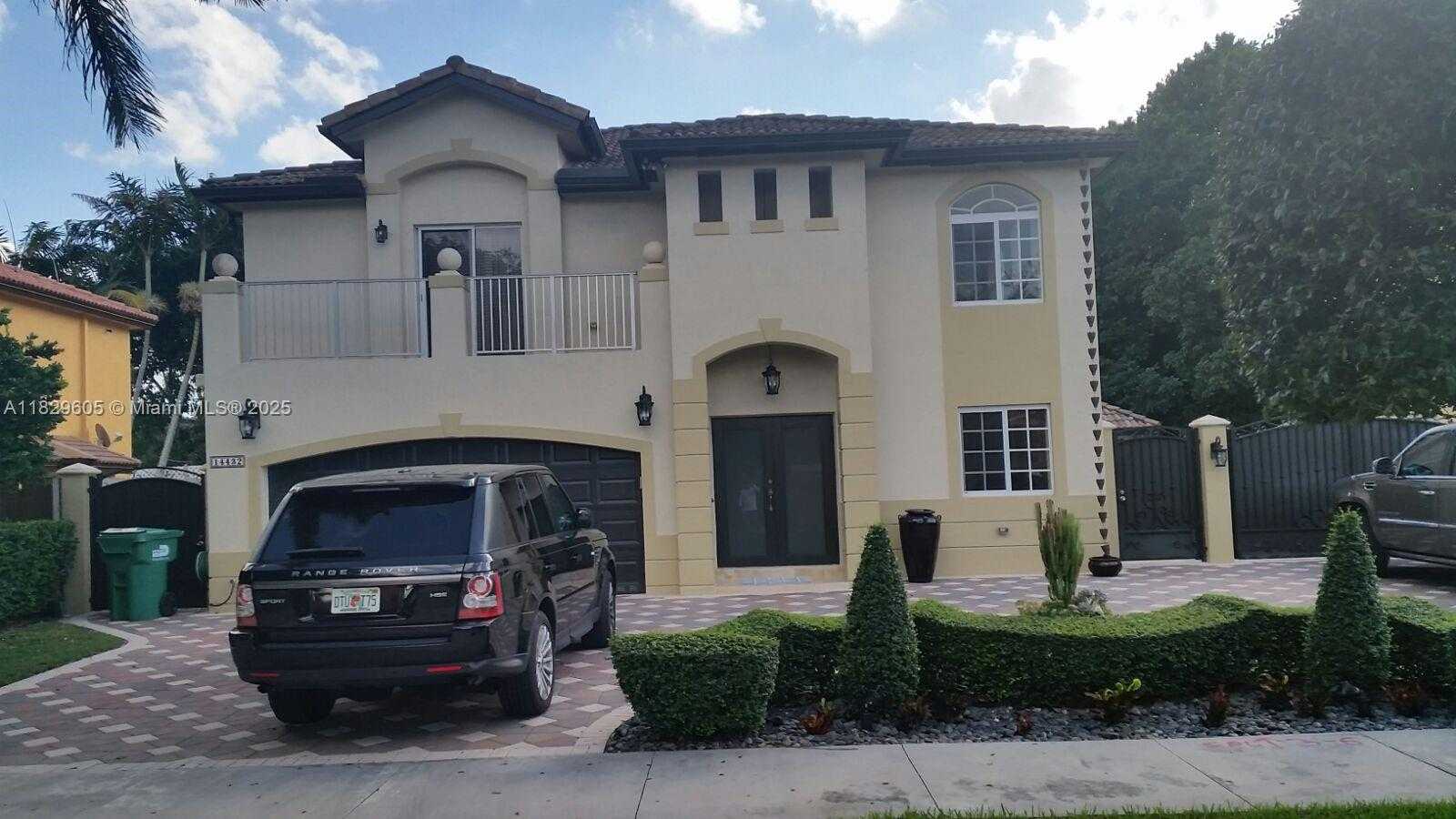 14432 SW 38th Ln Miami Florida United States, for Sale, residential, Isabella Anderson, Incom Example Office