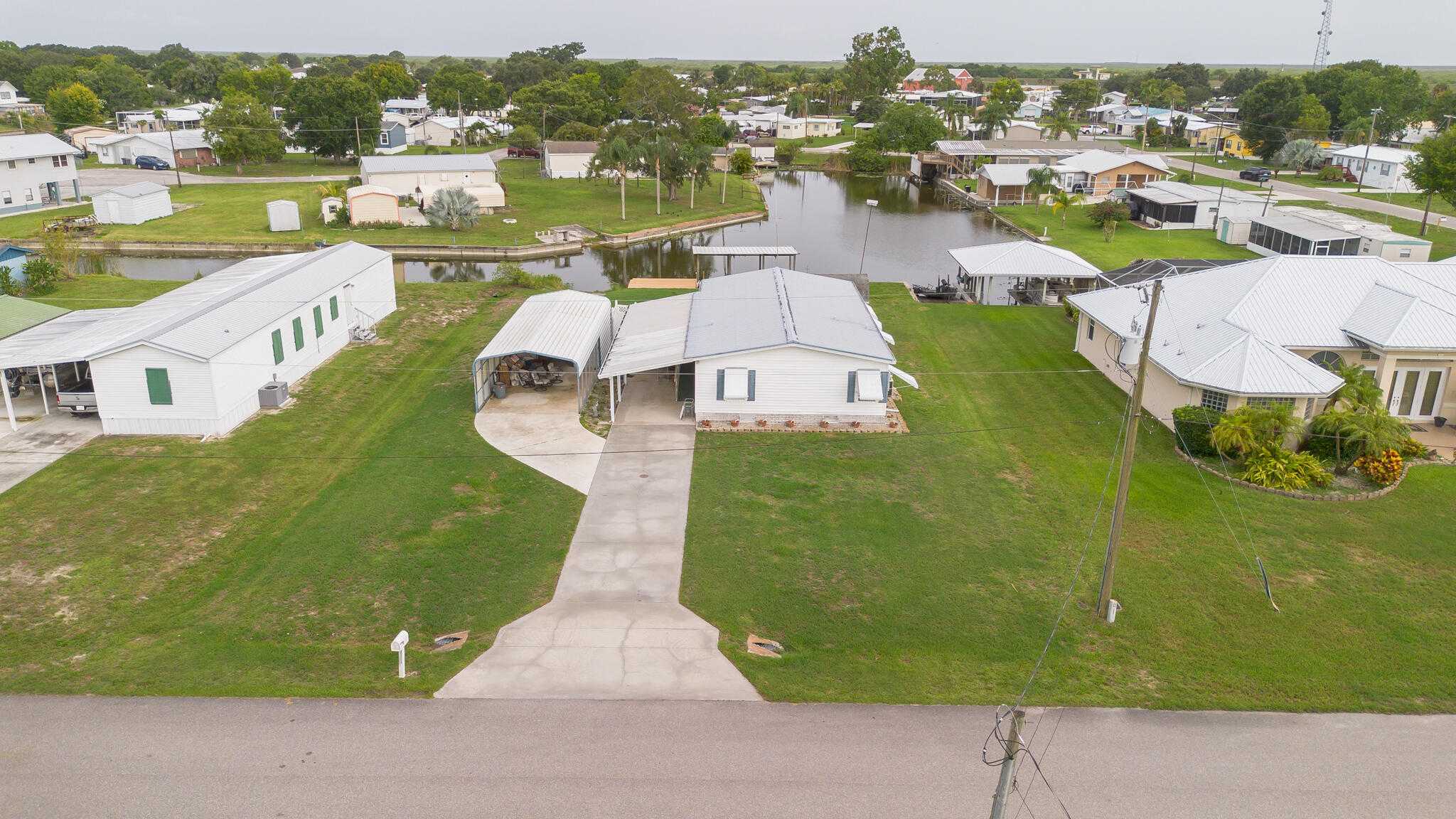 1379 Chobee Loop Okeechobee Florida United States, Sold, residential,  , Mixon Real Estate Group, LLC