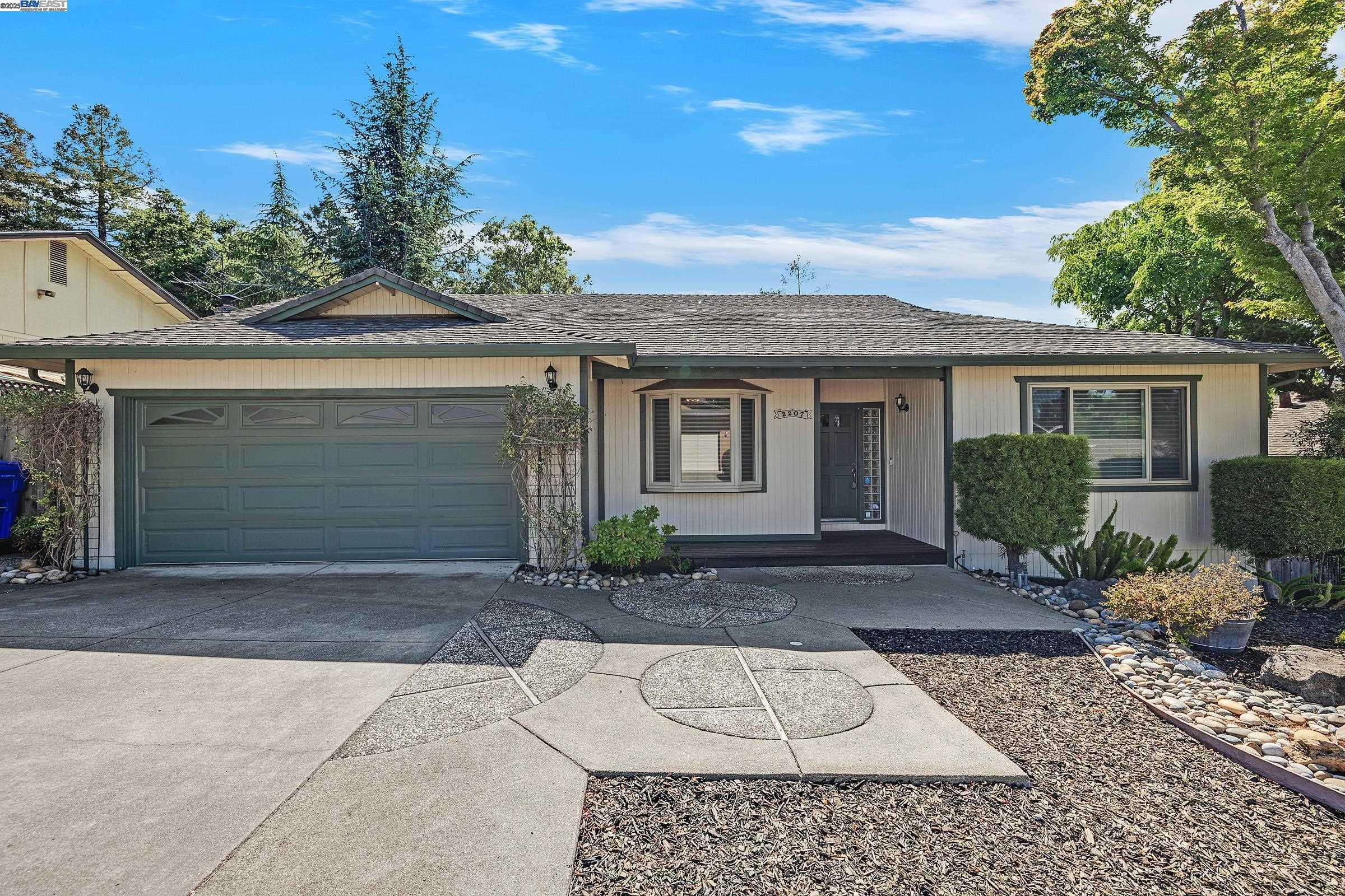2207 Dexter Ct. Hayward California United States, for Sale, residential, Olga Lopez, REALTY EXPERTS