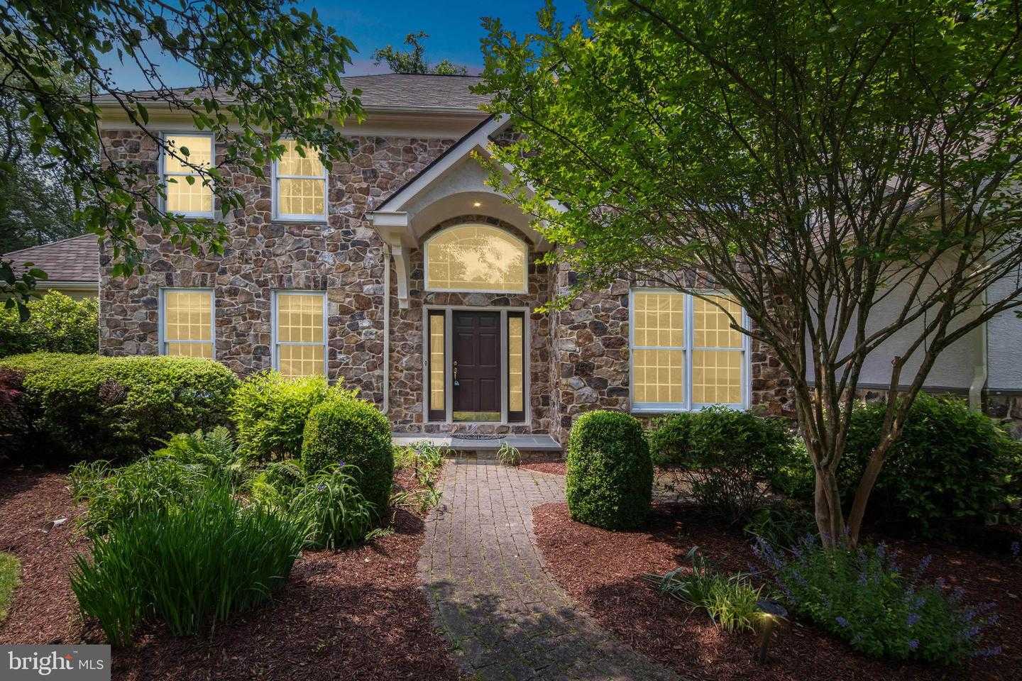 10 CHRISTINA LANE Glen Mills Pennsylvania United States, Sold, residential,  , Swayne Real Estate Group