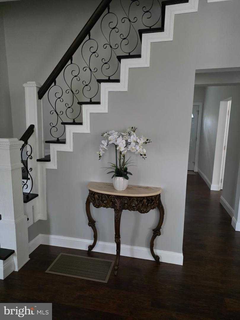 494 W KING STREET Philadelphia Pennsylvania United States, Sale Pending, residential,  , Market Force Realty