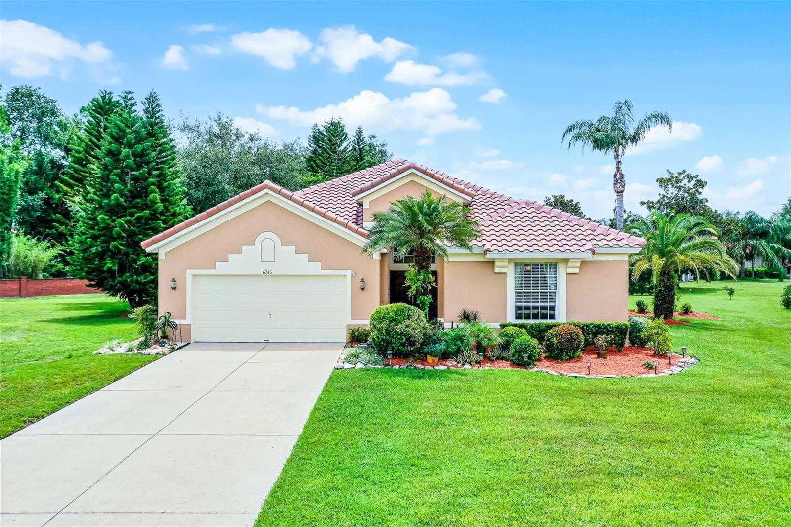 6315 CLEARMEADOW COURT Windermere Florida United States, for Sale, residential, Zaira Mejia, Spaces & Styles Group