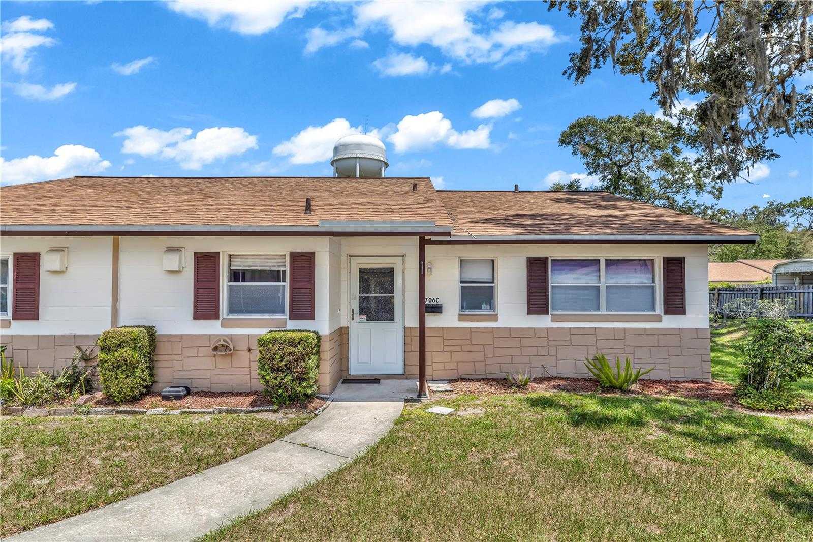 706 E MINNESOTA AVENUE APT C Deland Florida United States, for Sale, residential, Fabiola Prahl, DASH Real Estate Company