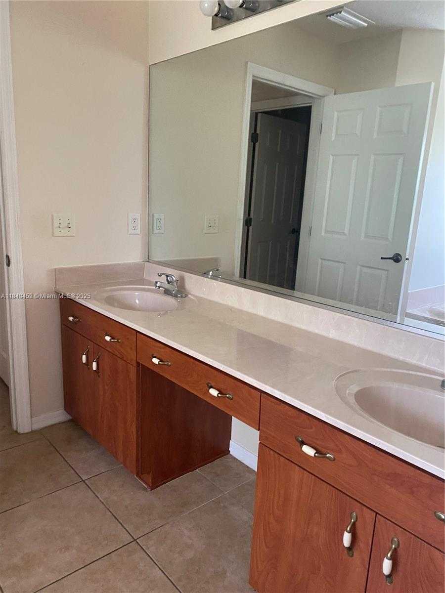 13755 SW 48TH CT Ocala Florida United States, for Rent, residential,  , Radius Realty Group