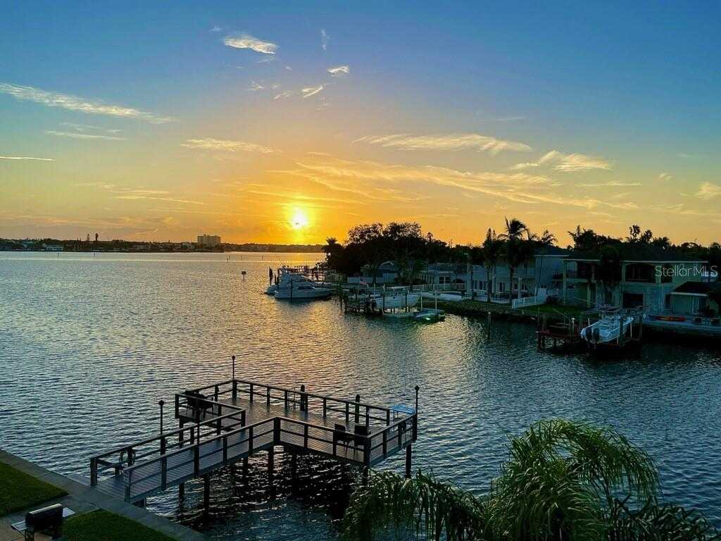 1893 SHORE DRIVE APT 209 South Pasadena Florida United States, for Sale, residential, Sylvia  Lusink, Re/Max Preferred