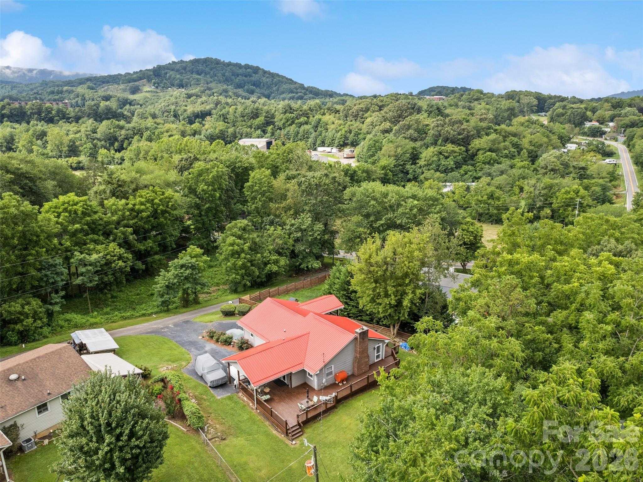 41 Vista Drive Clyde North Carolina United States, for Sale, residential, Jaci Reynolds, RE/MAX Executive