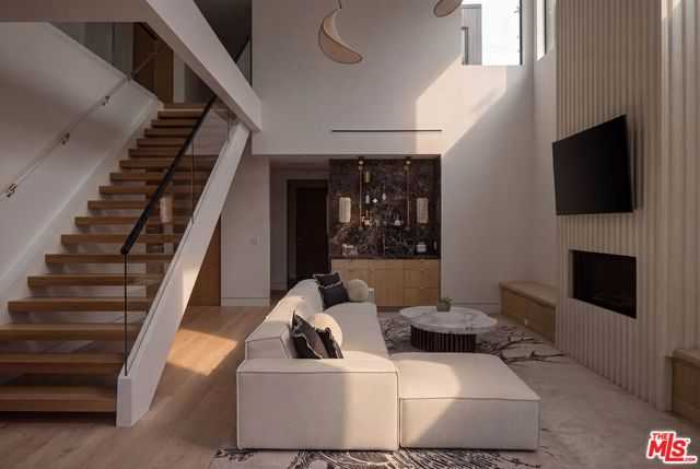 738 Palms Boulevard Venice California United States, for Rent, residential, Trevor Pashley, Christies International SoCal