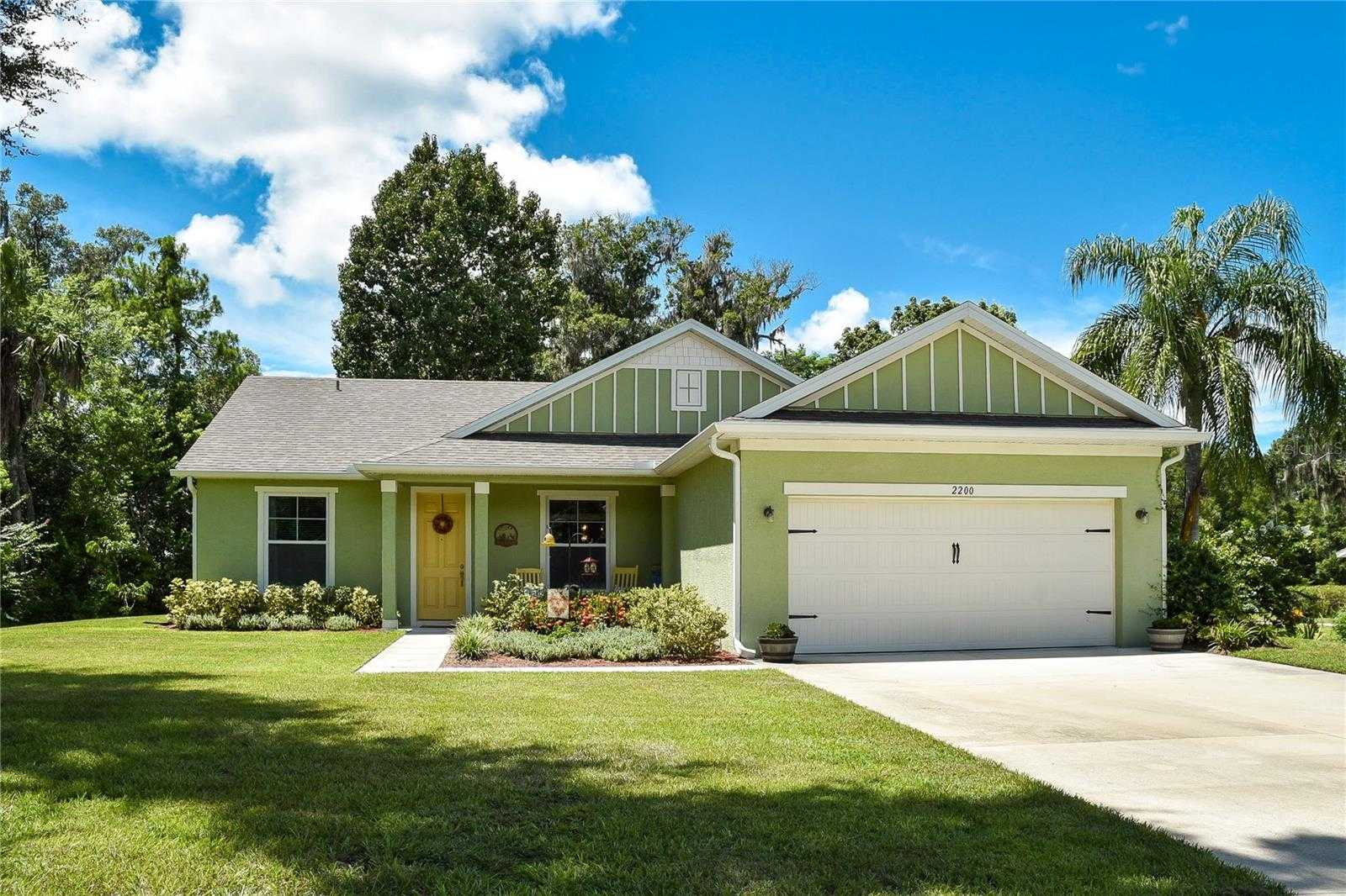 2200 N CLARA AVENUE Deland Florida United States, for Sale, residential, Fabiola Prahl, DASH Real Estate Company