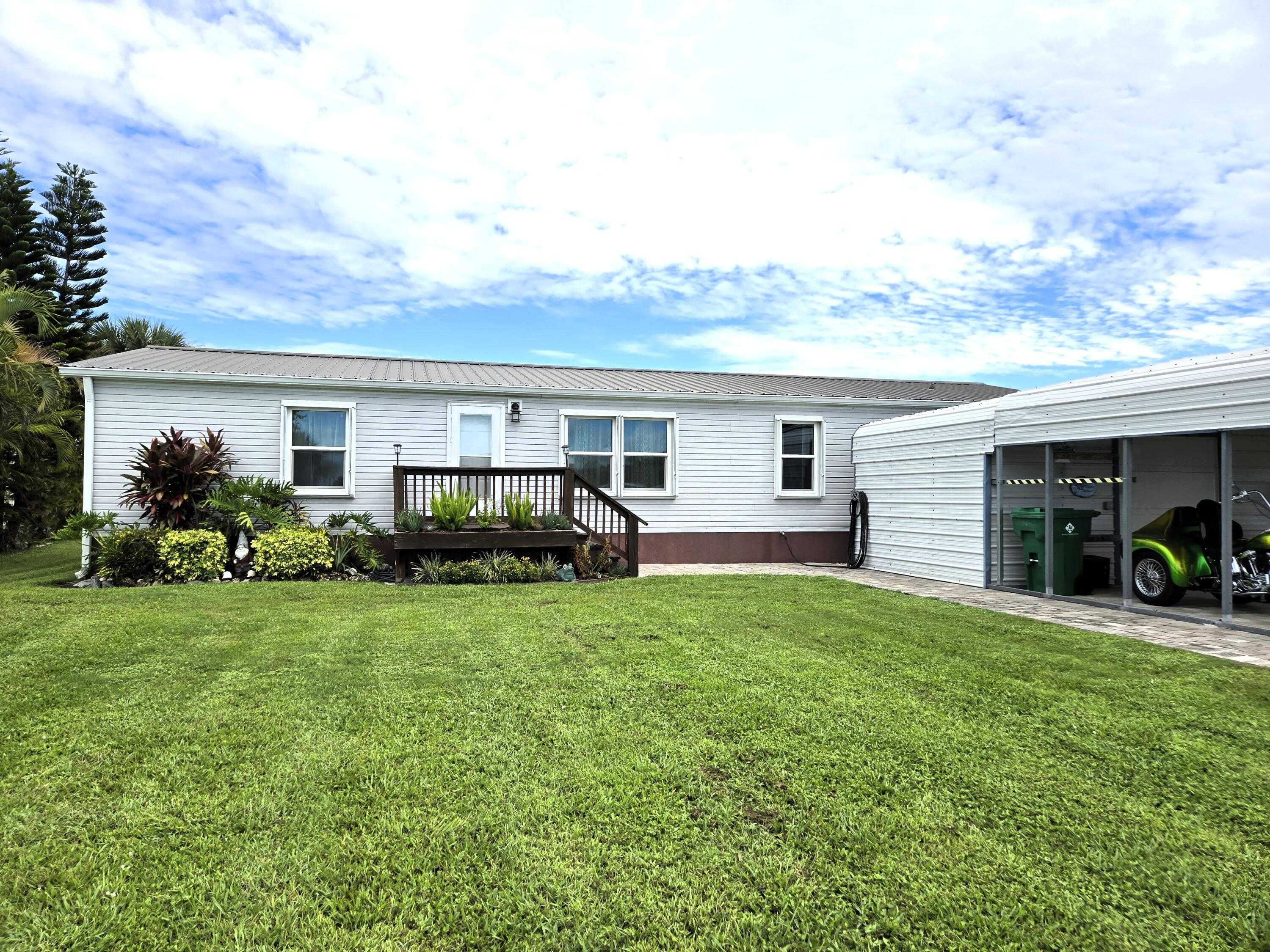 1215 Friendship Drive Moore Haven Florida United States, Sold, residential,  , Mixon Real Estate Group, LLC