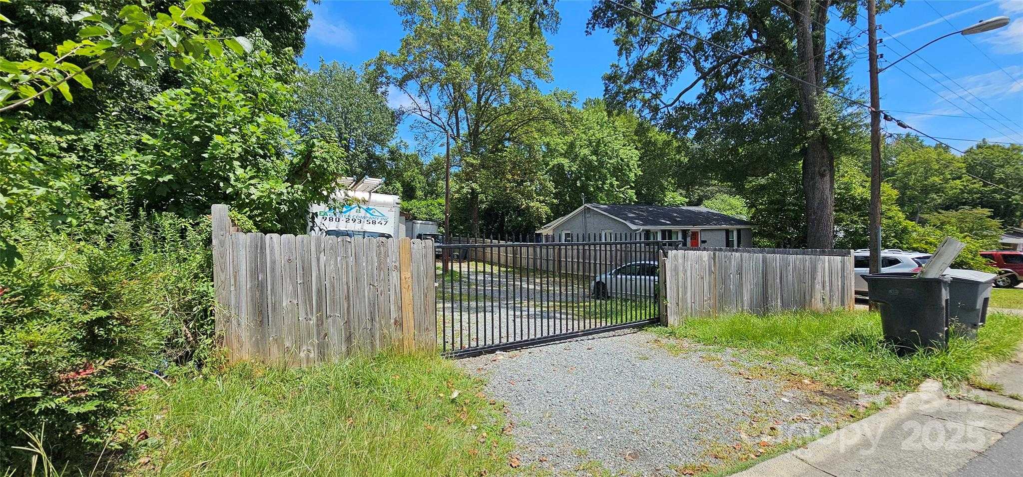 1621 Finchley Drive Charlotte North Carolina United States, for Sale, commercial, Kristen Haynes, New Home Buyers Brokers / Realty Pros