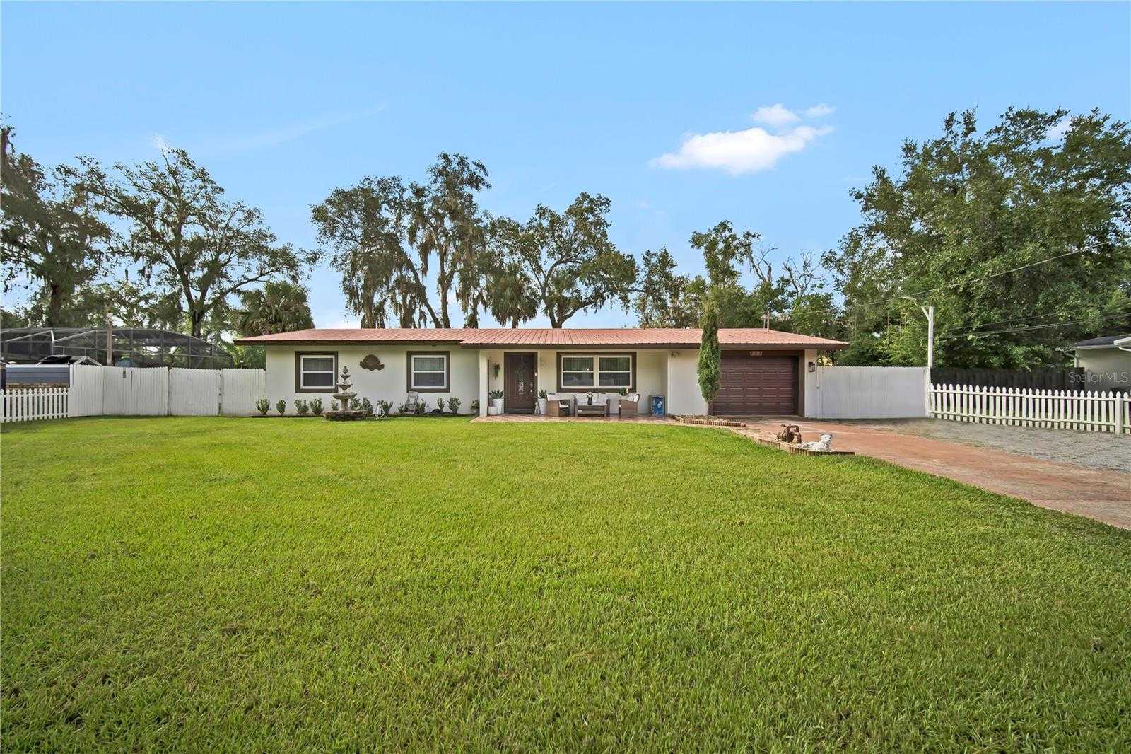 427 W LAKEVIEW AVENUE Lake Mary Florida United States, for Sale, residential,  , Realty World Preferred