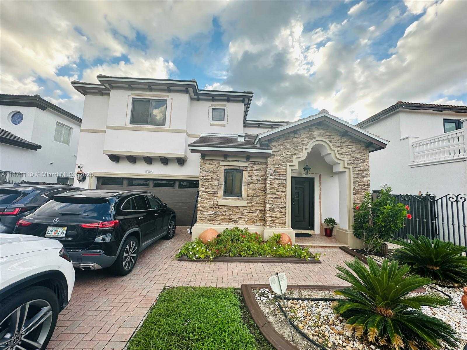 1608 SW 154th Ct Miami Florida United States, for Sale, residential, Isabella Anderson, Incom Example Office