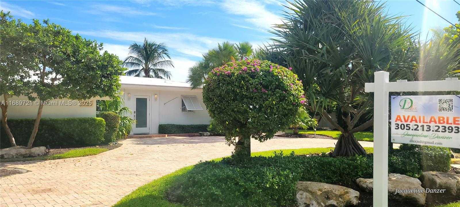 2781 NE 23rd Ct Pompano Beach Florida United States, for Sale, residential,  , D'Lux Real Estate Services, LLC