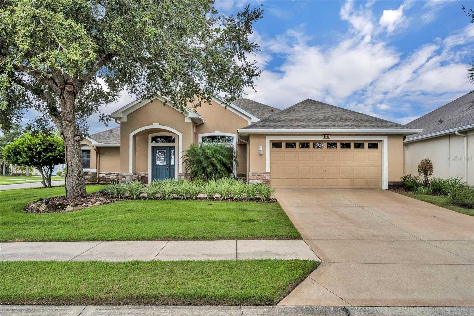 8923 BRIDGEPORT BAY CIRCLE Mount Dora Florida United States, for Sale, residential,  , The Mount Dora Group 
