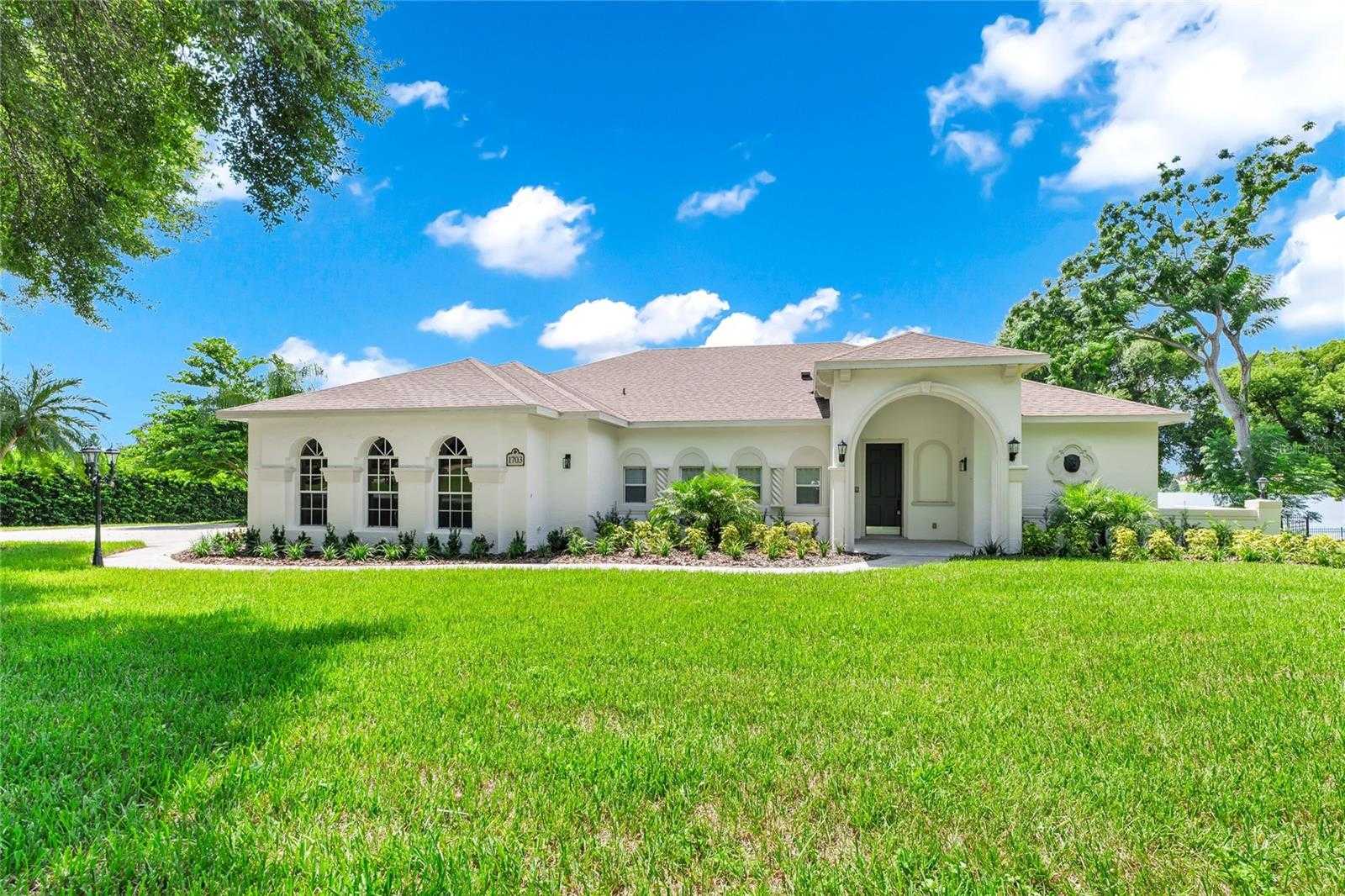 1703 ROBERTS LANDING ROAD Windermere Florida United States, for Sale, residential, Zaira Mejia, Spaces & Styles Group