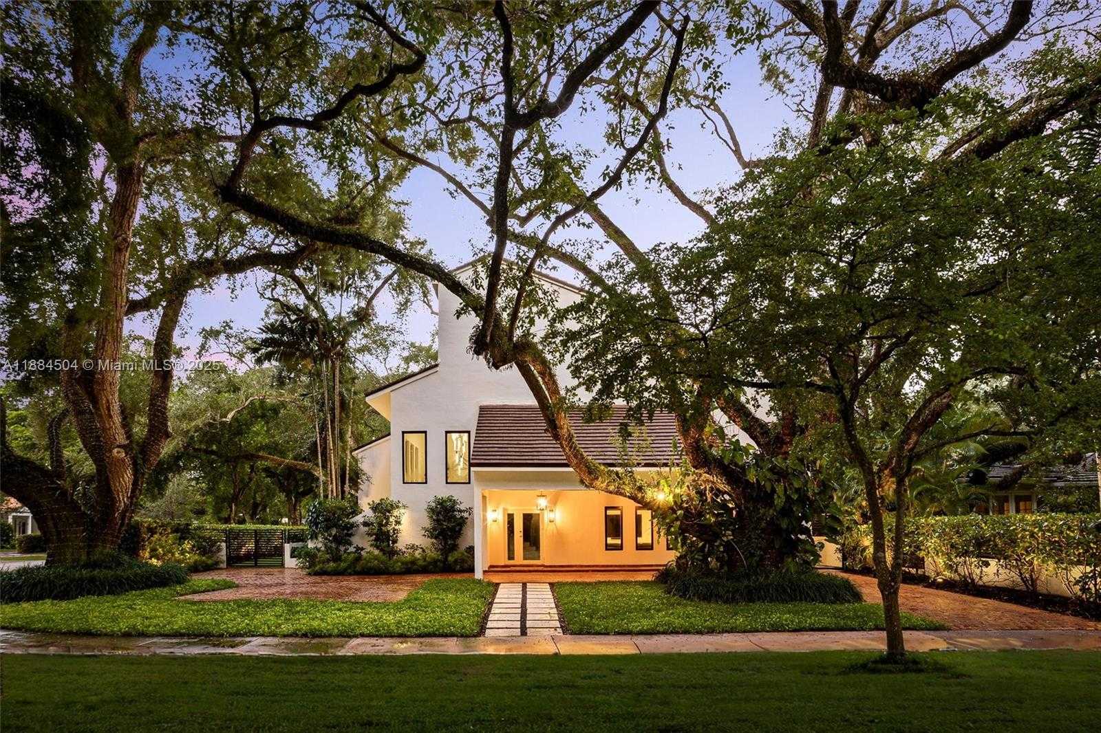 6510 Castaneda St Coral Gables Florida United States, for Sale, residential,  , Tejeda Real Estate Inc. 