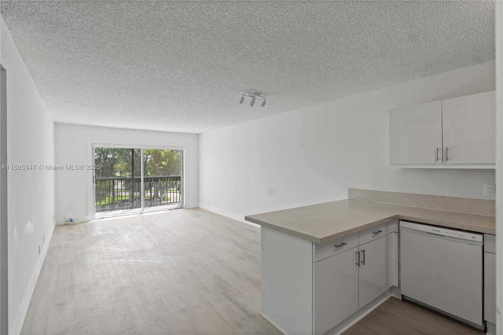 8005 Lake Dr  APT 302 Doral Florida United States, Rented, residential,  , Radius Realty Group