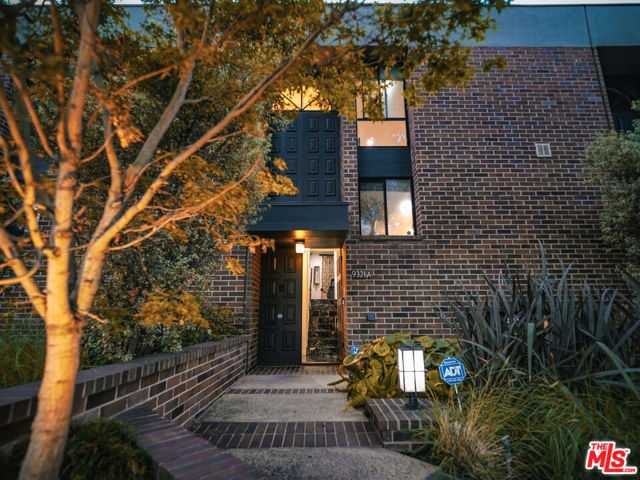 9321 Burton Way APT A Beverly Hills California United States, for Sale, residential, LAURENT   BERTET, Bertet Investment Group LLC