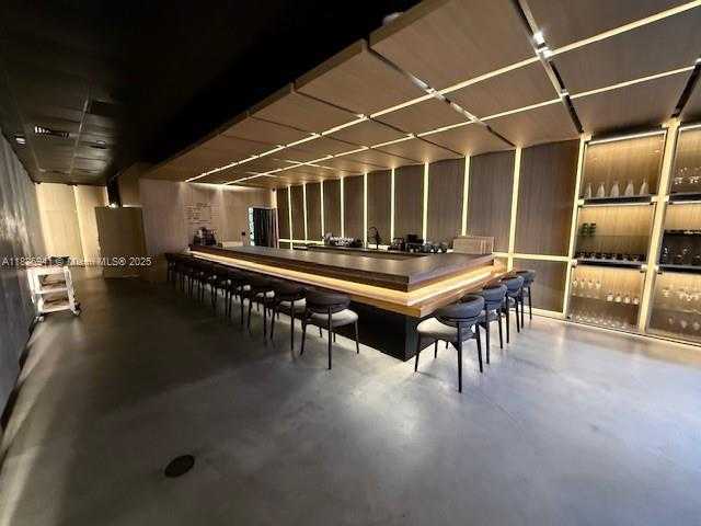 10728 10728 NW 74TH ST RESTAURANT Doral Florida United States, for Sale, commercial, Roberto Villasmil, Interinvestments Realty, Inc.