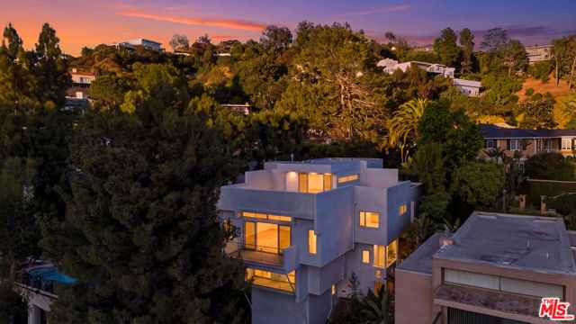 1591 Lindacrest Drive Beverly Hills California United States, for Rent, residential, LAURENT   BERTET, Bertet Investment Group LLC