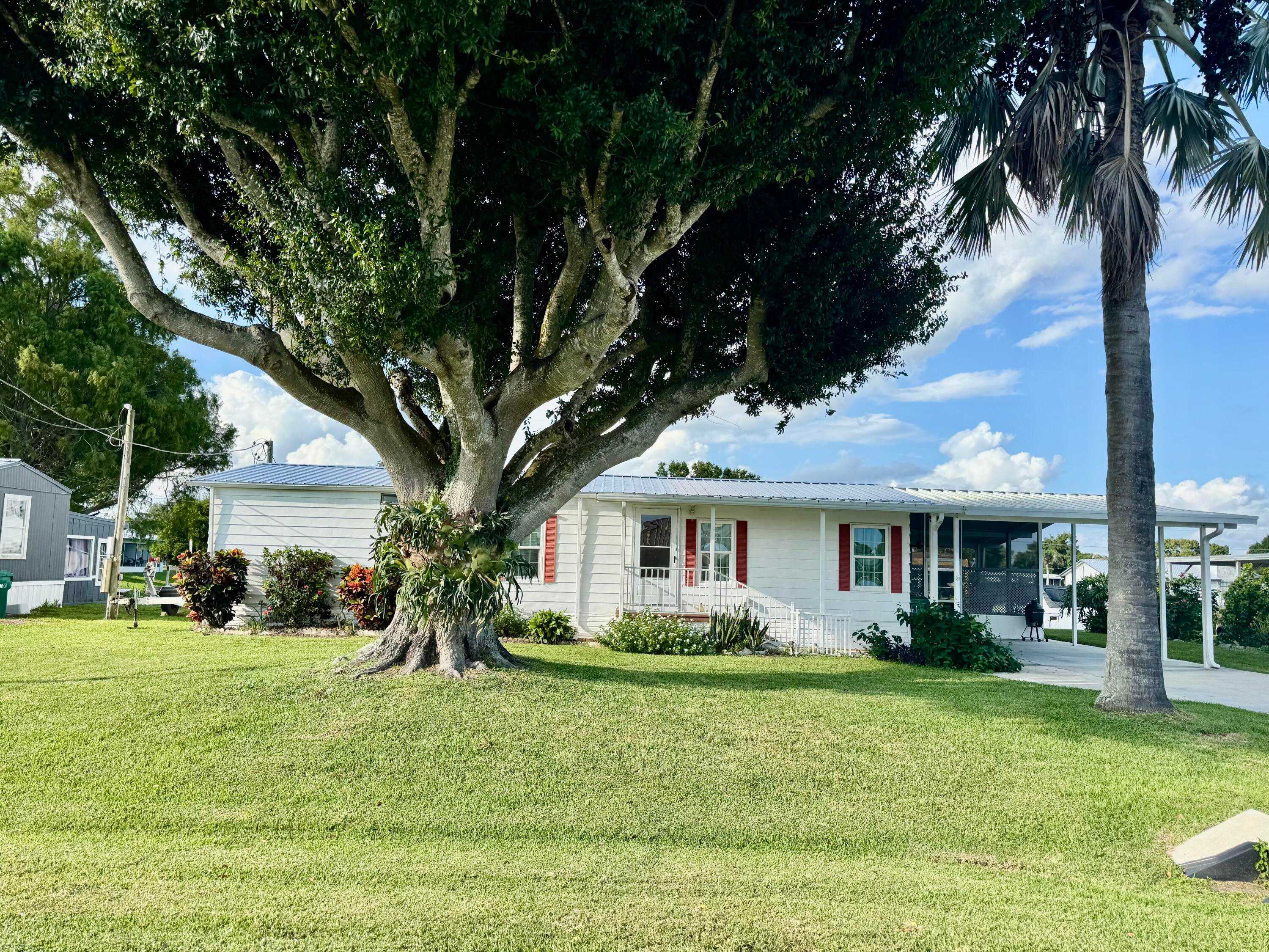 1903 SE 30th Street Okeechobee Florida United States, for Sale, residential,  , Mixon Real Estate Group, LLC