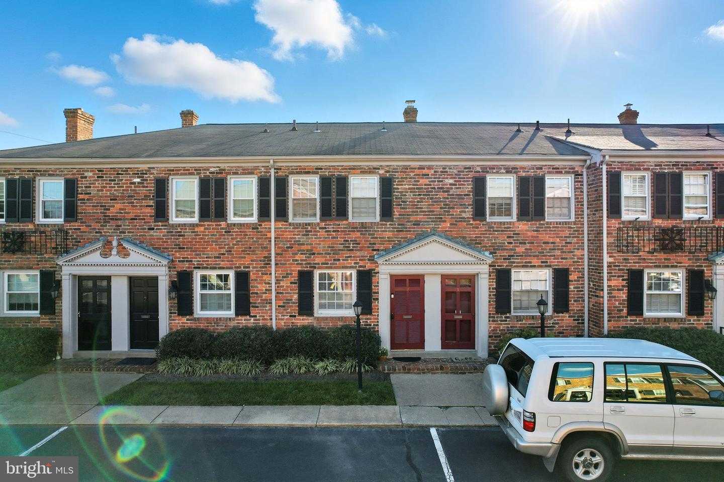 403 N HAMILTON STREET APT J Richmond Virginia United States, for Sale, residential, Bruno Tarquinii, Fairfax Realty Premier