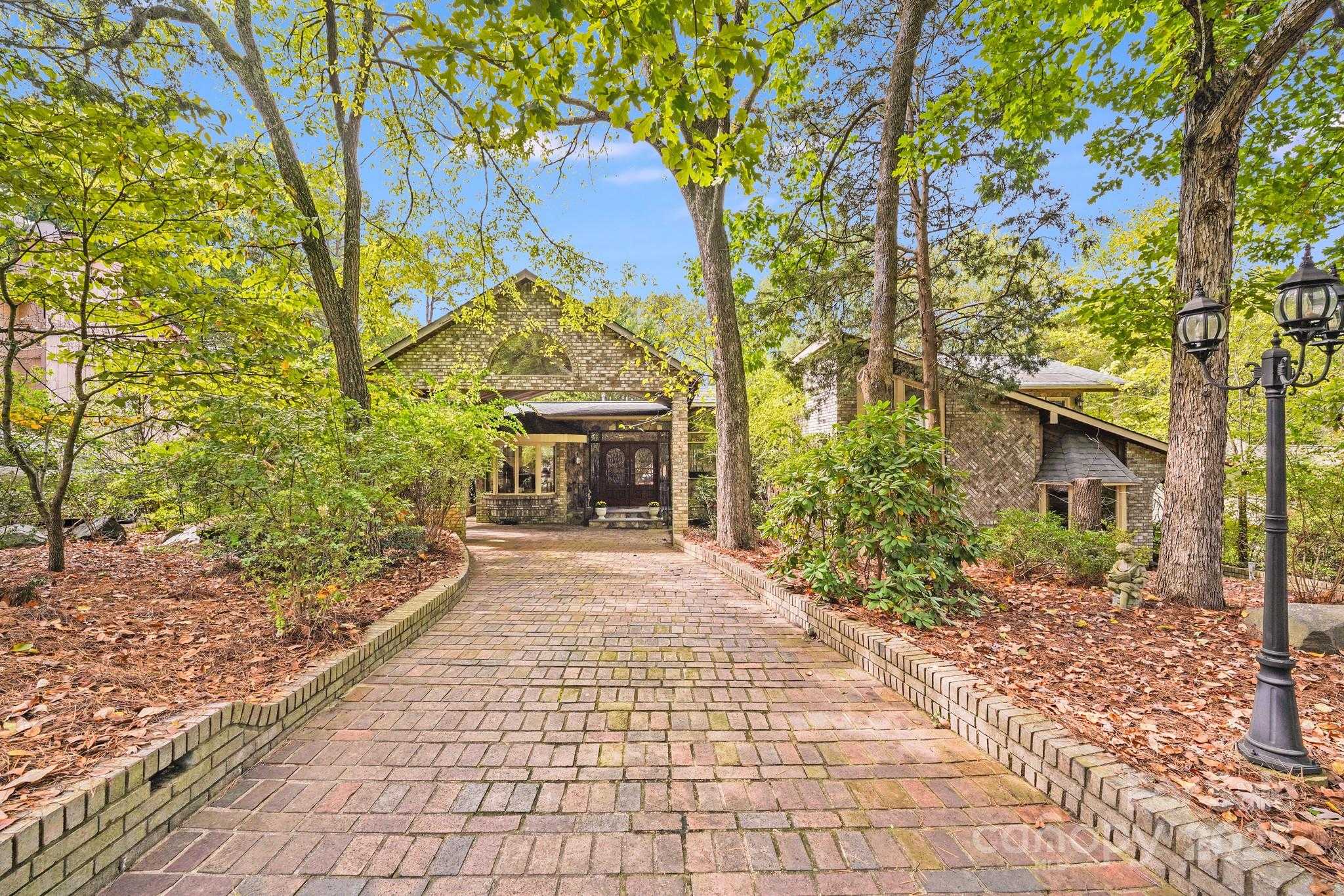 223 Millwood Lane Charlotte North Carolina United States, for Sale, residential, Kristen Haynes, New Home Buyers Brokers / Realty Pros