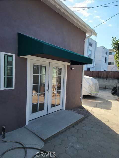 1825 S Van Ness Ave  APT 3/4 Los Angeles California United States, for Rent, residential,  , Castle Rock Realty