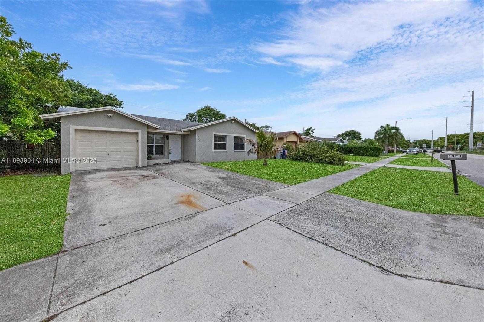 1920 NW 3rd Ave Pompano Beach Florida United States, for Sale, residential,  , D'Lux Real Estate Services, LLC