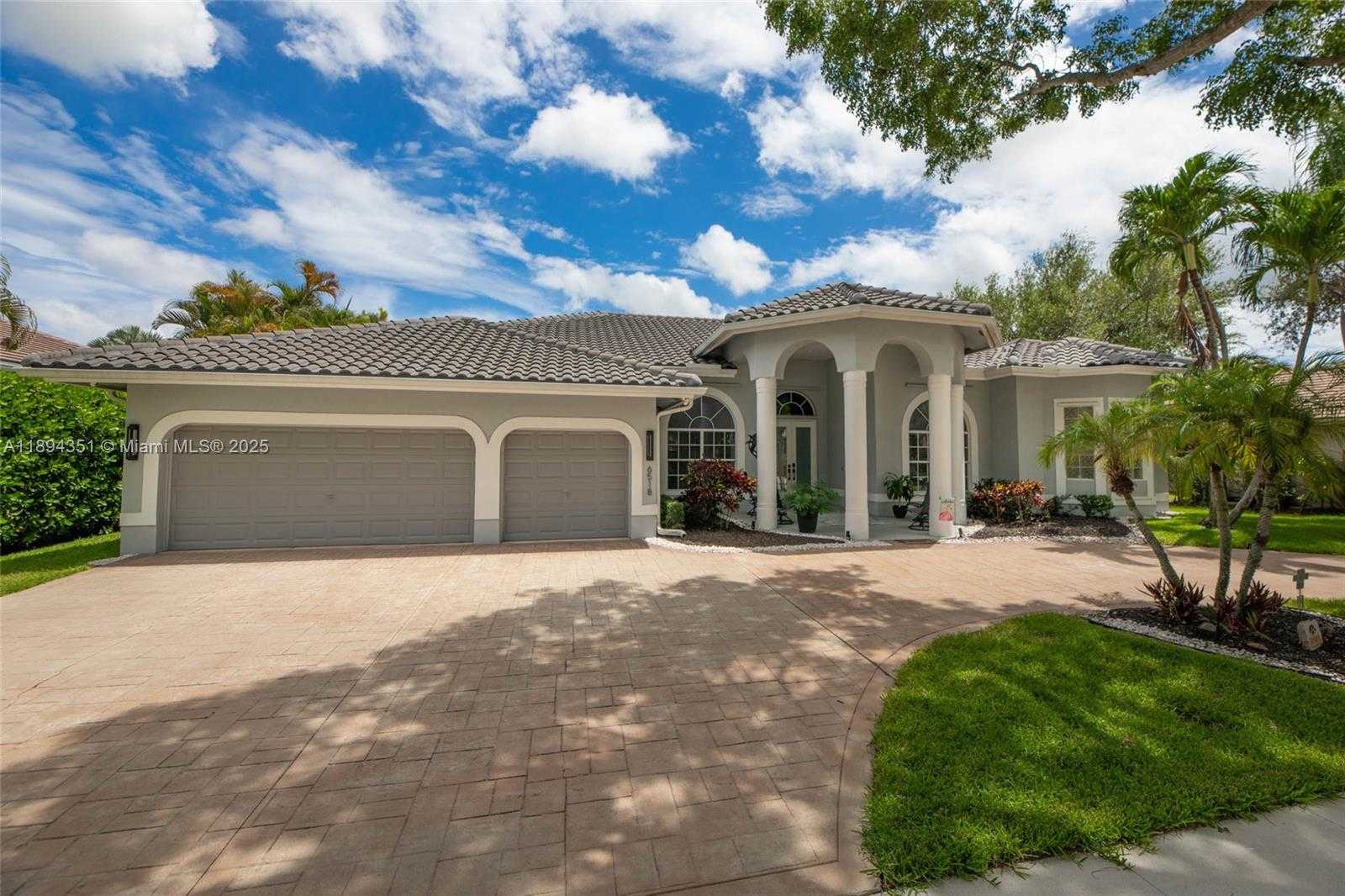 6518 NW 72nd Pl Parkland Florida United States, for Sale, residential, Pierre J Denis, Realty 100