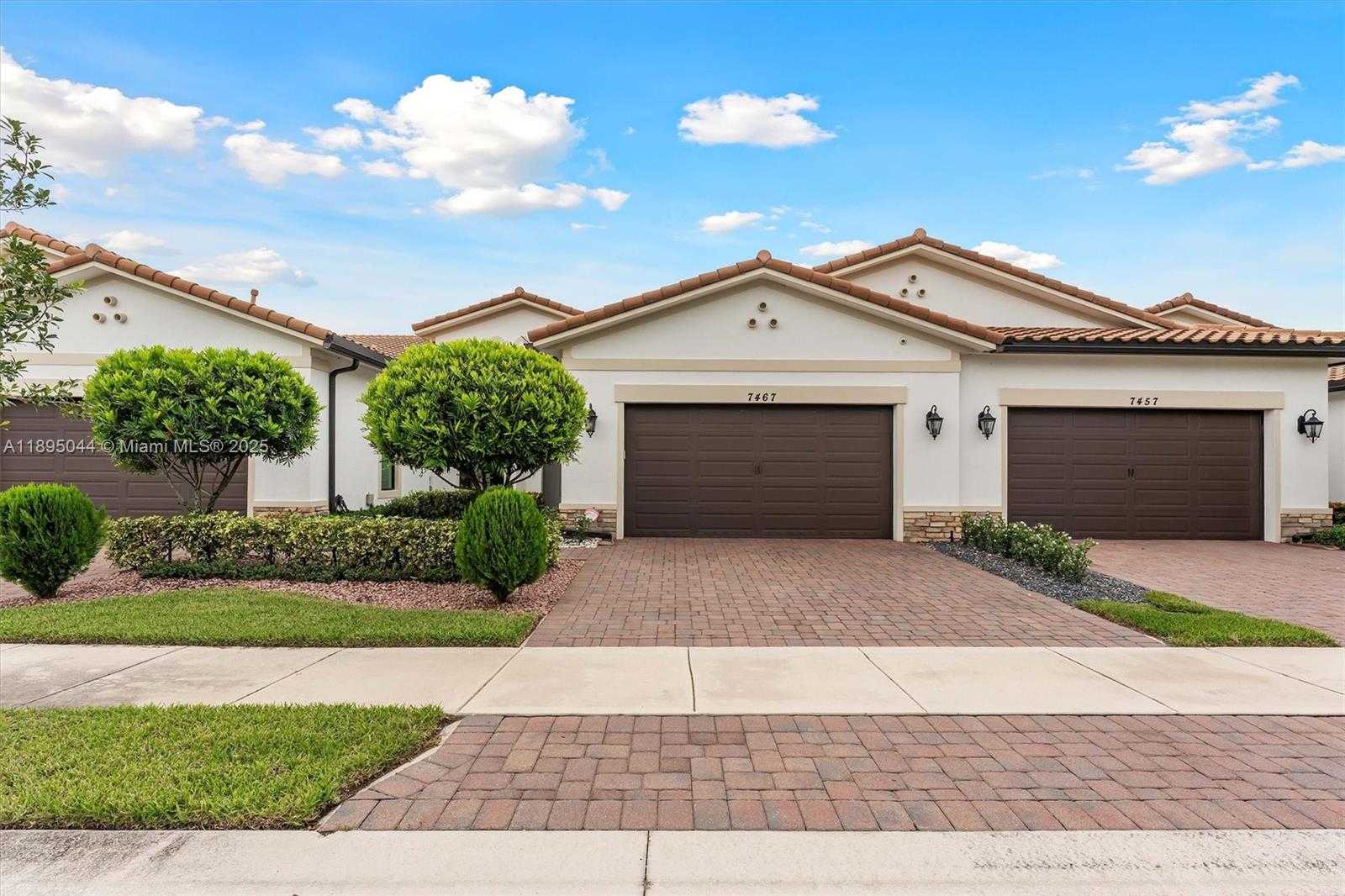 7467 S Blue Spring Dr Parkland Florida United States, for Sale, residential, Pierre J Denis, Realty 100