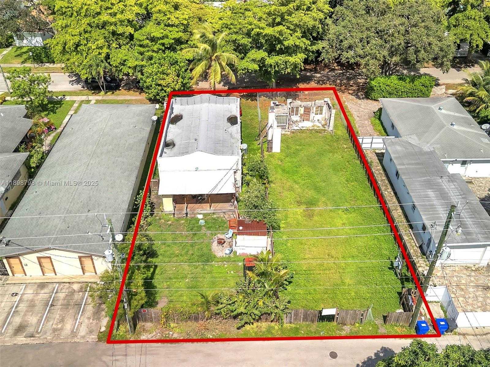 1932 Dewey St Hollywood Florida United States, for Sale, residential, Ronald Wilson, Incom Demo New Office