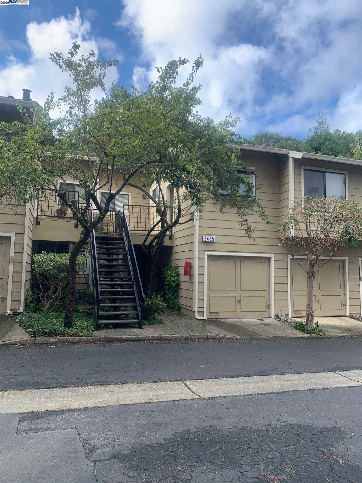 2485 Saint Helena Dr.  APT #3 Hayward California United States, for Sale, residential, Olga Lopez, REALTY EXPERTS