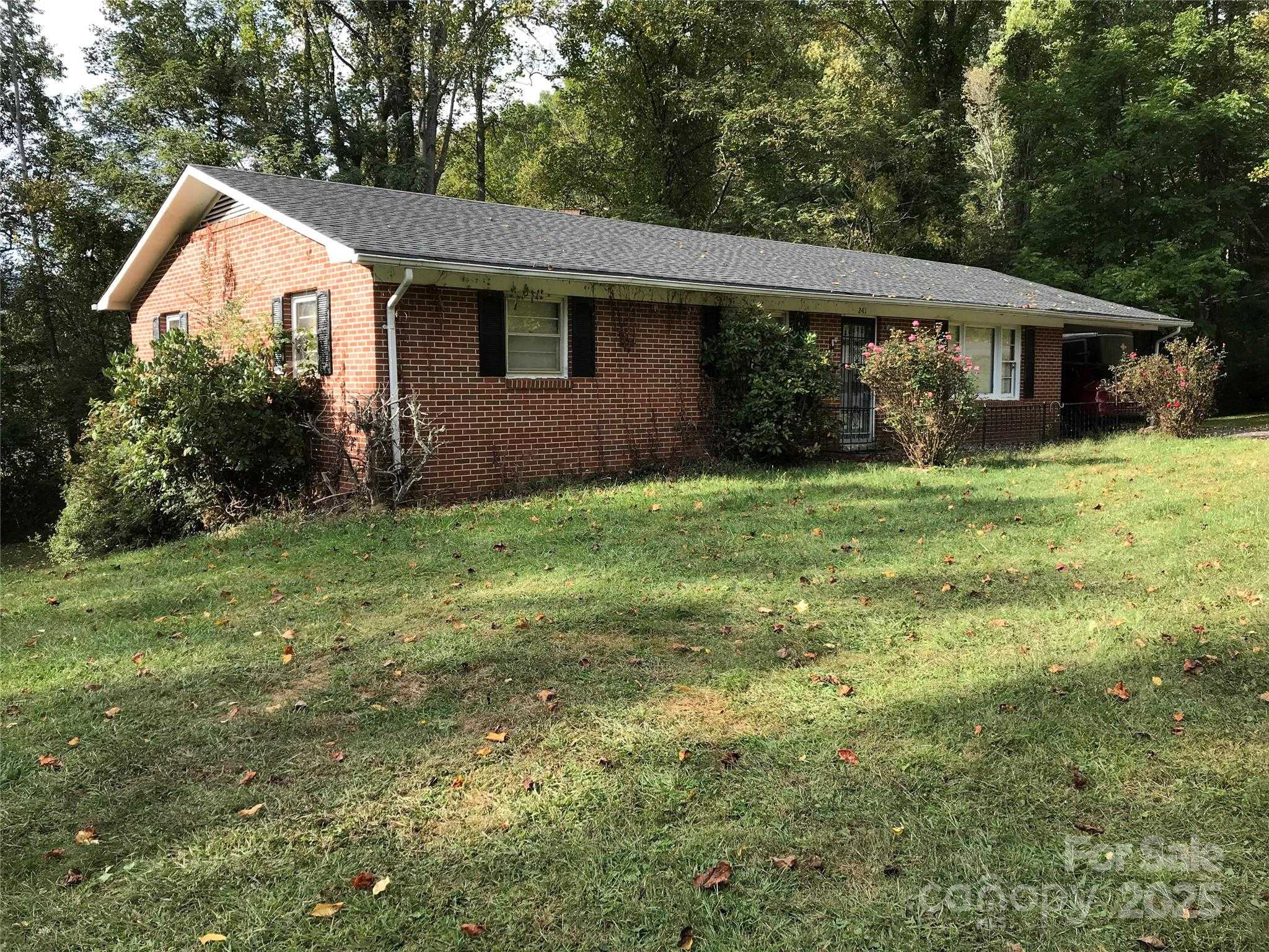 241 Pinewood Drive Waynesville North Carolina United States, for Sale, residential, Jaci Reynolds, RE/MAX Executive