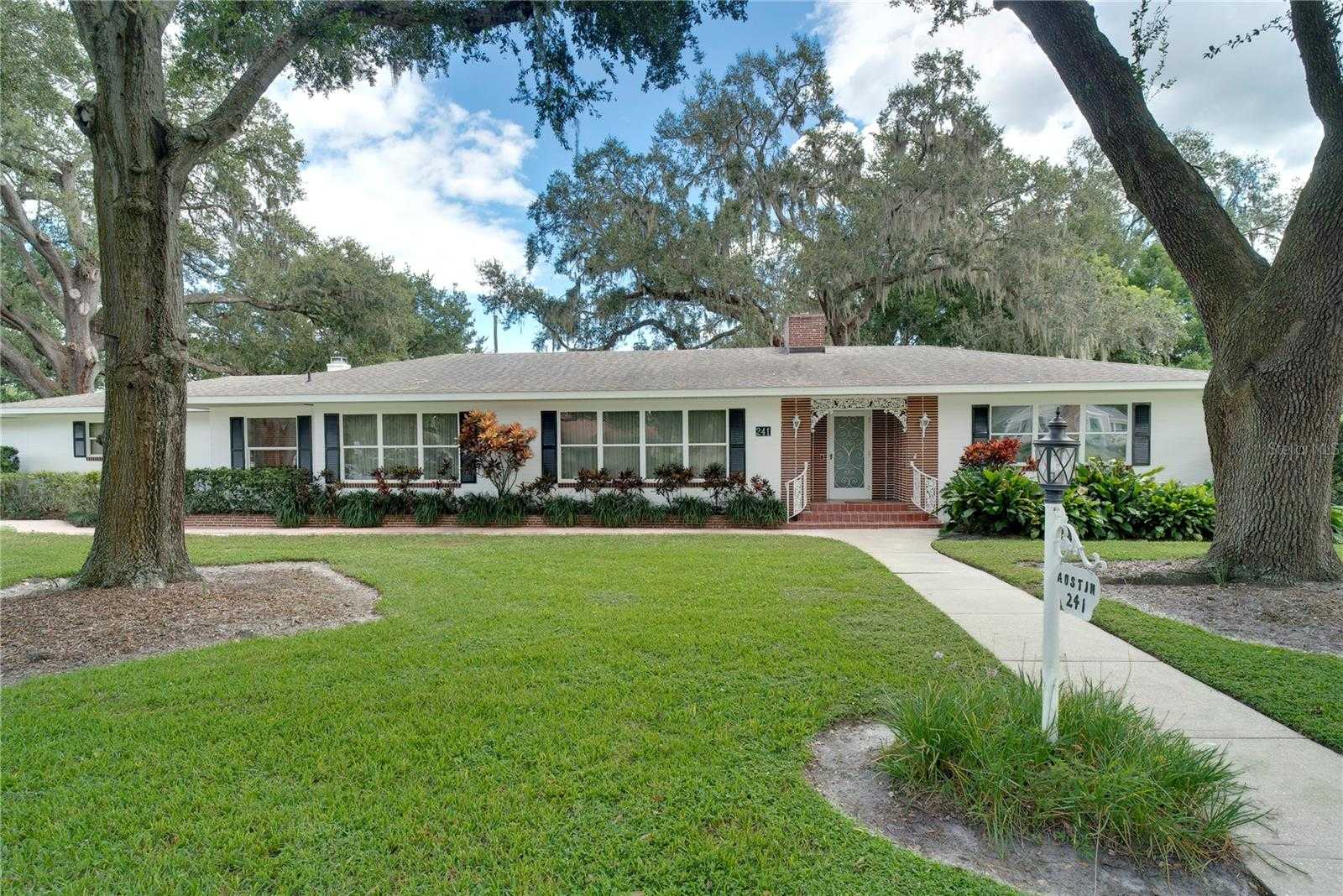 241 N DILLARD STREET Winter Garden Florida United States, for Sale, residential, Zaira Mejia, Spaces & Styles Group
